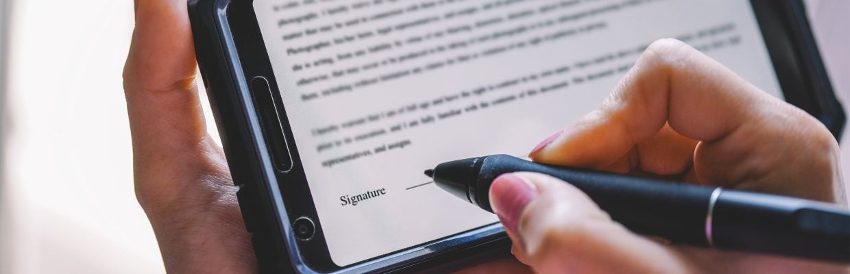 Blog Image - Are Electronic Signatures Legally Binding?